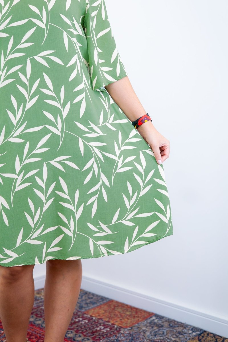 Vestido Sabrina - Decote V Manga Morcego em Viscolinho - Naguirre Shop