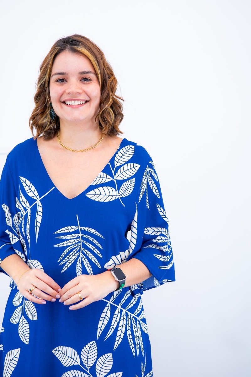 Vestido Sabrina - Decote V Manga Morcego em Viscolinho - Naguirre Shop