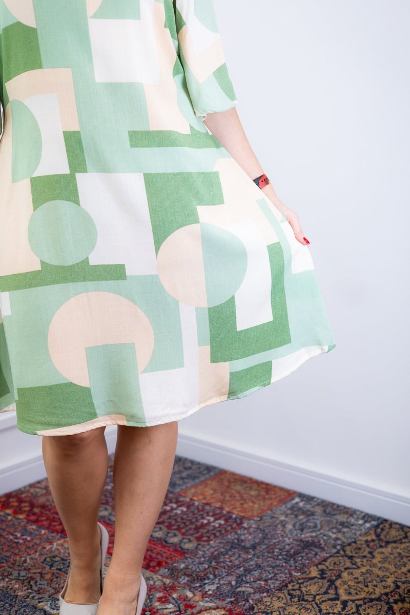 Vestido Sabrina - Decote V Manga Morcego em Viscolinho - Naguirre Shop