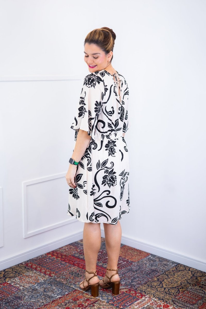 Vestido Sabrina - Decote V Manga Morcego em Viscolinho - Naguirre Shop