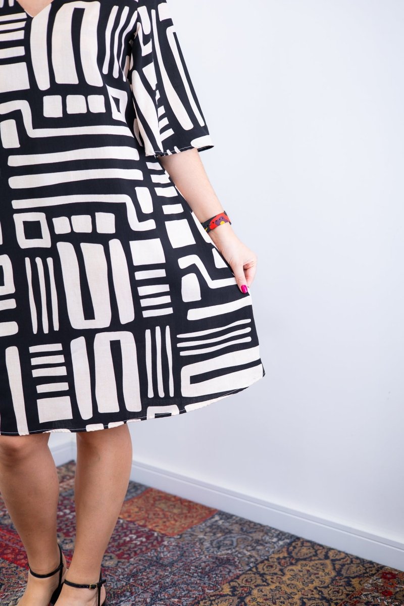 Vestido Sabrina - Decote V Manga Morcego em Viscolinho - Naguirre Shop