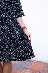 Vestido Sabrina - Decote V Manga Morcego em Viscolinho - Naguirre Shop