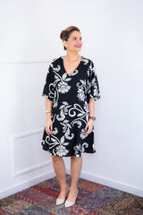 Vestido Sabrina - Decote V Manga Morcego em Viscolinho - Naguirre Shop