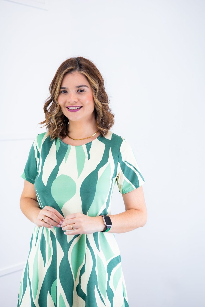 Vestido Sara - Malha Confort Deluxe Midi com Mangas e Bolsos - Naguirre Shop