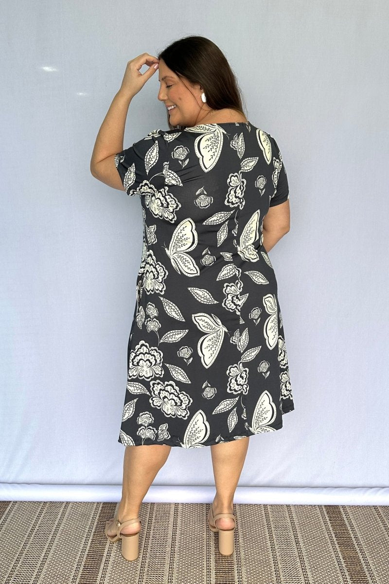 Vestido Sara - Malha Confort Deluxe Midi com Mangas e Bolsos - Naguirre Shop