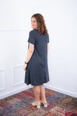 Vestido Sara - Malha Confort Deluxe Midi com Mangas e Bolsos - Naguirre Shop