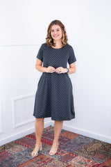 Vestido Sara - Malha Confort Deluxe Midi com Mangas e Bolsos - Naguirre Shop