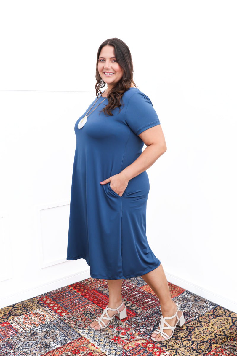 Vestido Sara - Malha Confort Midi com Manga - Naguirre Shop