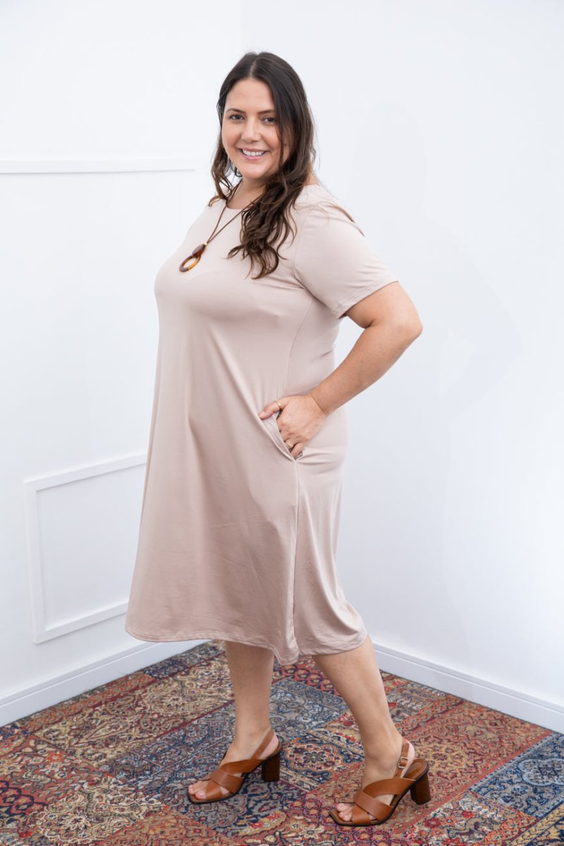 Vestido Sara - Malha Confort Midi com Manga - Naguirre Shop