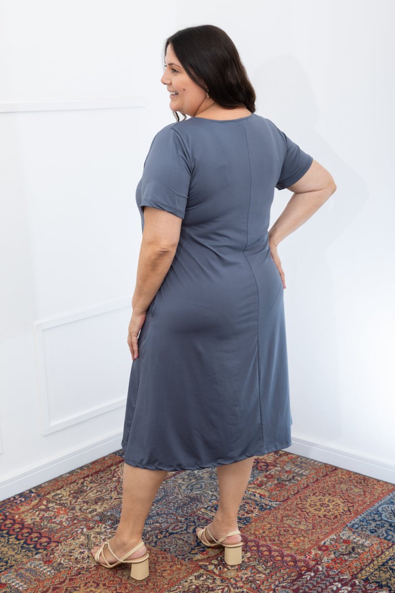 Vestido Sara - Malha Confort Midi com Manga - Naguirre Shop