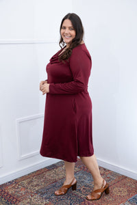 Vestido Sofia - Manga Longa com Gola Drapeada Midi em Malha Confort - Naguirre Shop