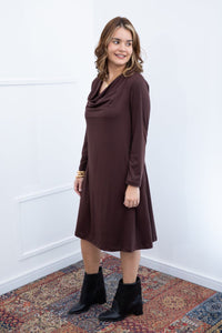 Vestido Sofia - Manga Longa com Gola Drapeada Midi em Malha Confort - Naguirre Shop