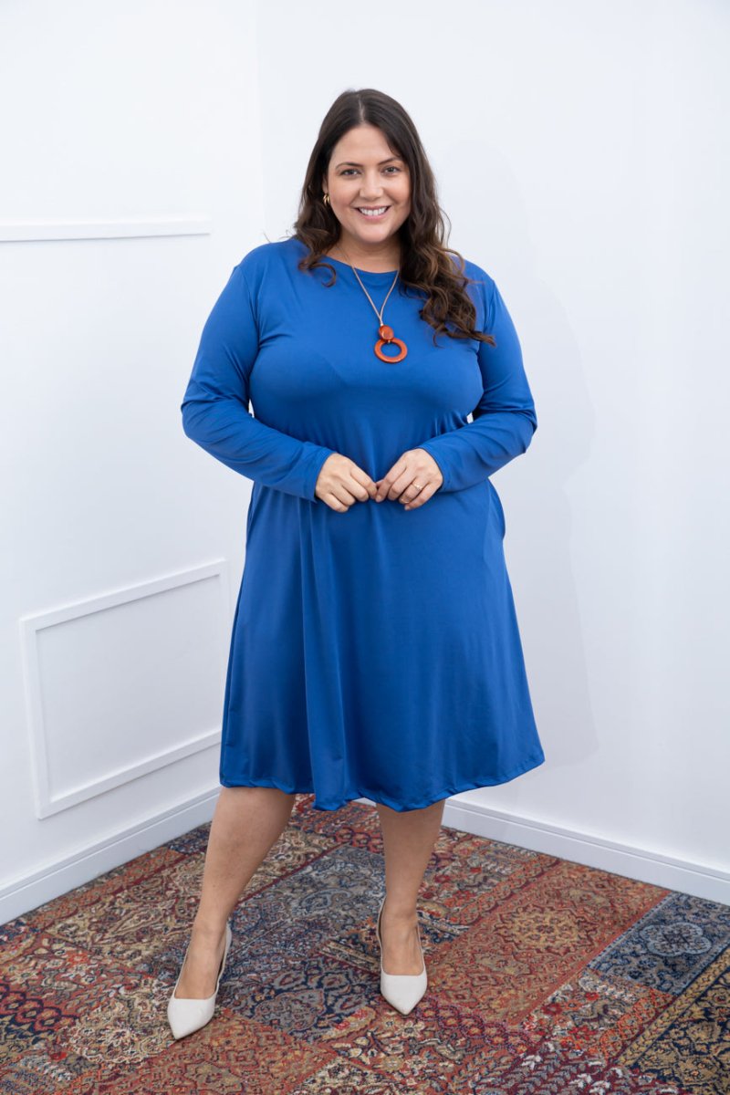 Vestido Sofia – Manga Longa com Gola Redonda Midi em Malha Confort - Naguirre Shop