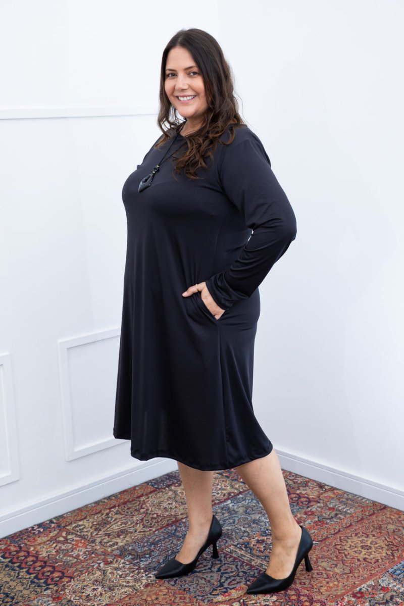 Vestido Sofia – Manga Longa com Gola Redonda Midi em Malha Confort - Naguirre Shop