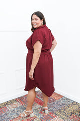 Vestido Suzy - Midi em Linho Light com Bolsos Laterais - Naguirre Shop