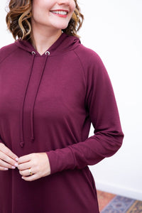 Vestido Vancouver - Midi com Capuz em Moletinho - Naguirre Shop