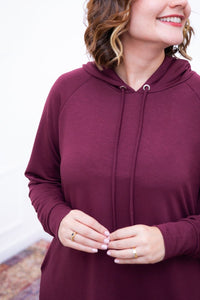 Vestido Vancouver - Midi com Capuz em Moletinho - Naguirre Shop