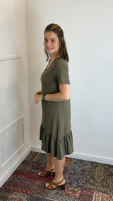 Vestido Verona - Babado Gola V e Manga Curta - Naguirre Shop