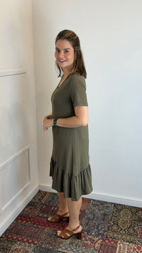 Vestido Verona - Babado Gola V e Manga Curta - Naguirre Shop
