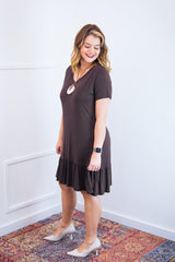 Vestido Verona - Babado Gola V e Manga Curta - Naguirre Shop