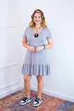 Vestido Verona - Babado Gola V e Manga Curta - Naguirre Shop