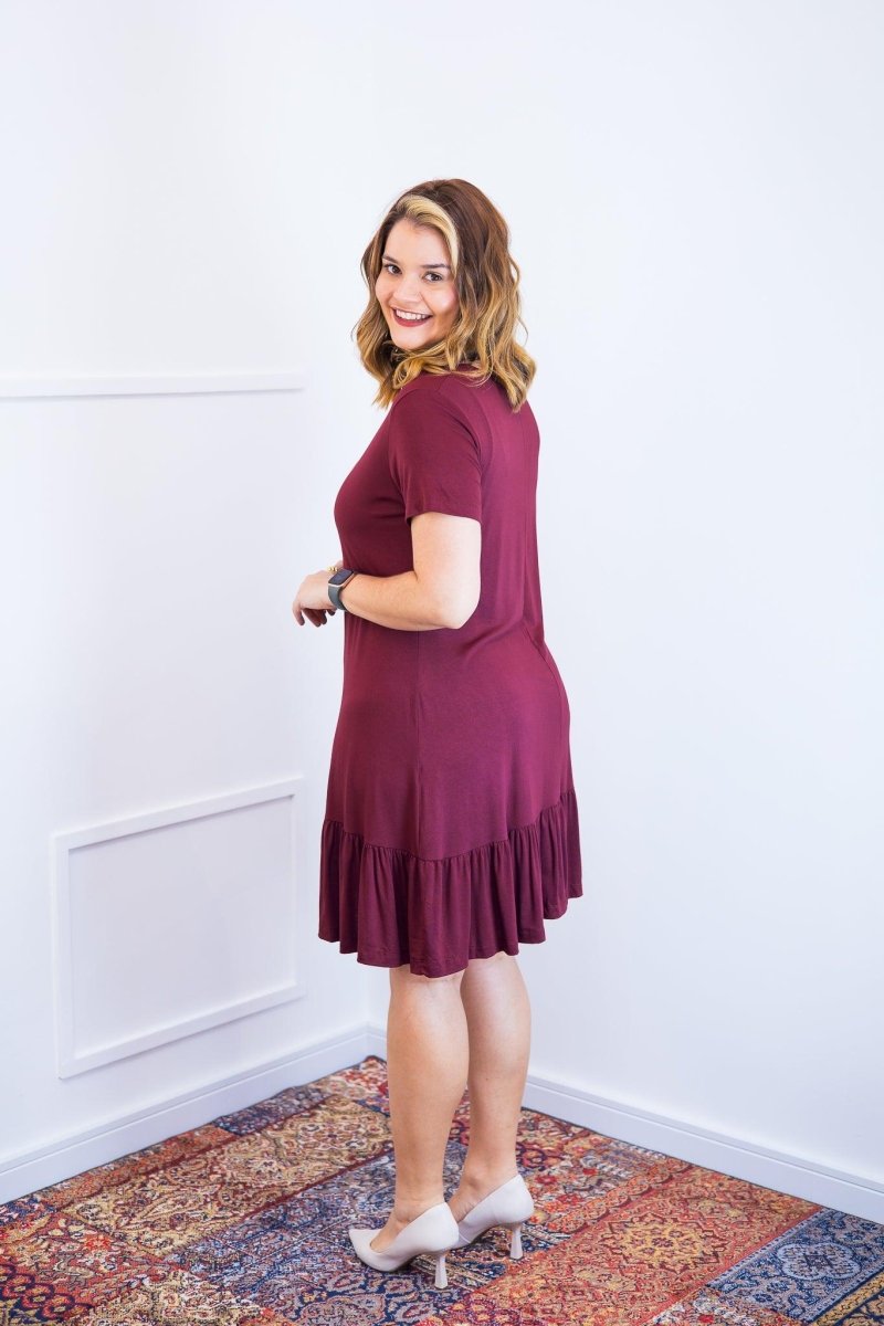 Vestido Verona - Babado Gola V e Manga Curta - Naguirre Shop