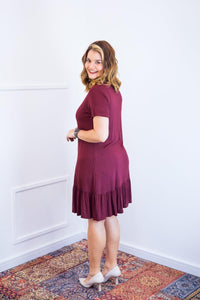 Vestido Verona - Babado Gola V e Manga Curta - Naguirre Shop