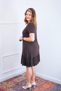 Vestido Verona - Babado Gola V e Manga Curta - Naguirre Shop