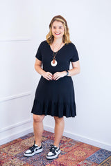 Vestido Verona - Babado Gola V e Manga Curta - Naguirre Shop