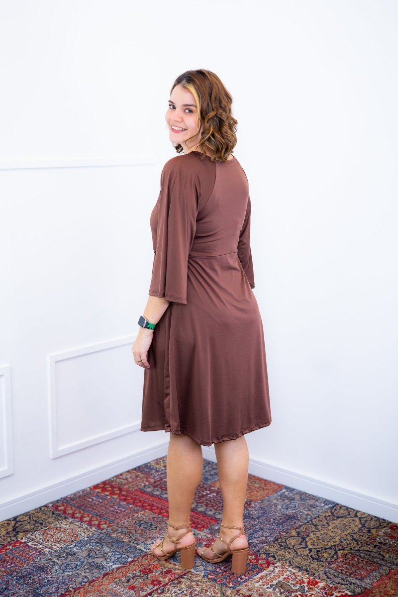 Vestido Virgínia - Midi Ajustável com Manga Morcego em Malha Confort - Naguirre Shop